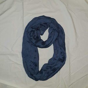 Infinity scarf